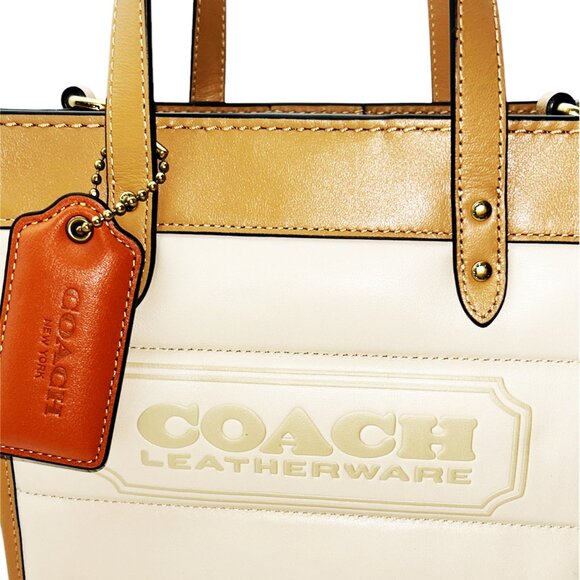 Coach Crossbody Retail $350 - Picture 5 of 10